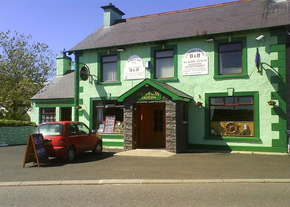 Causeway Tavern Bed & Breakfast Bushmills Exteriör bild