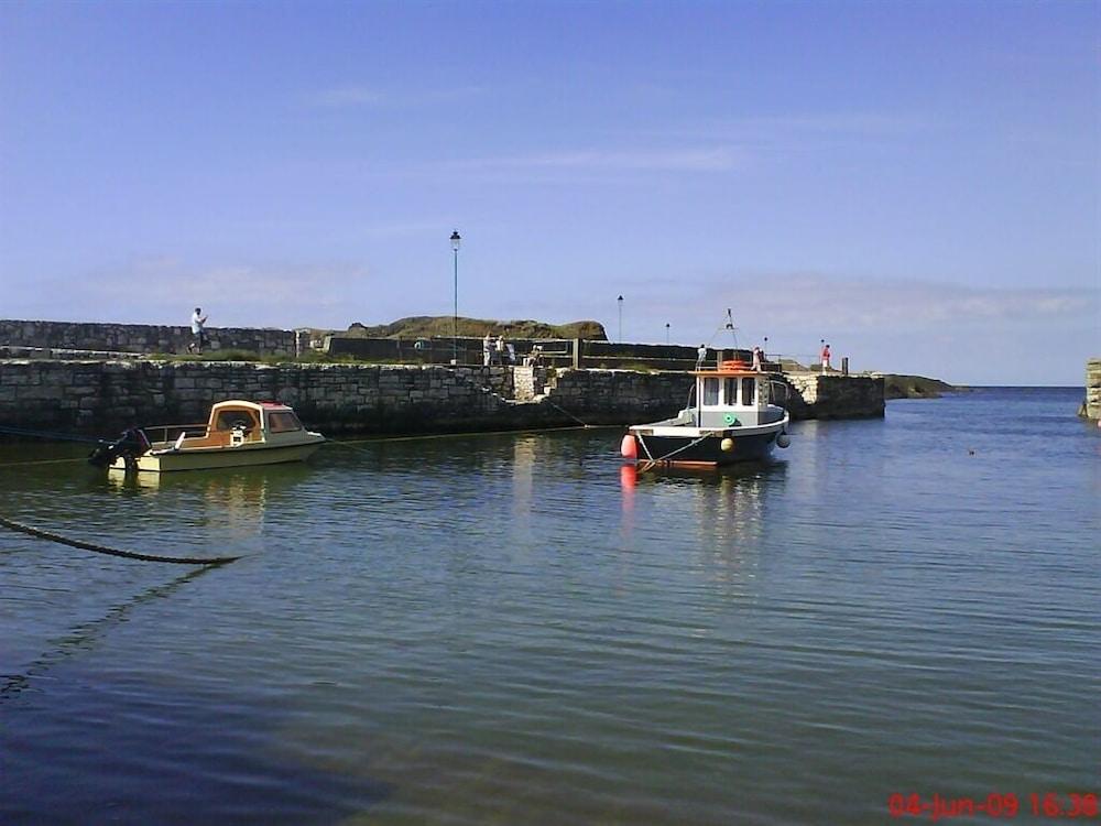 Causeway Tavern Bed & Breakfast Bushmills Exteriör bild