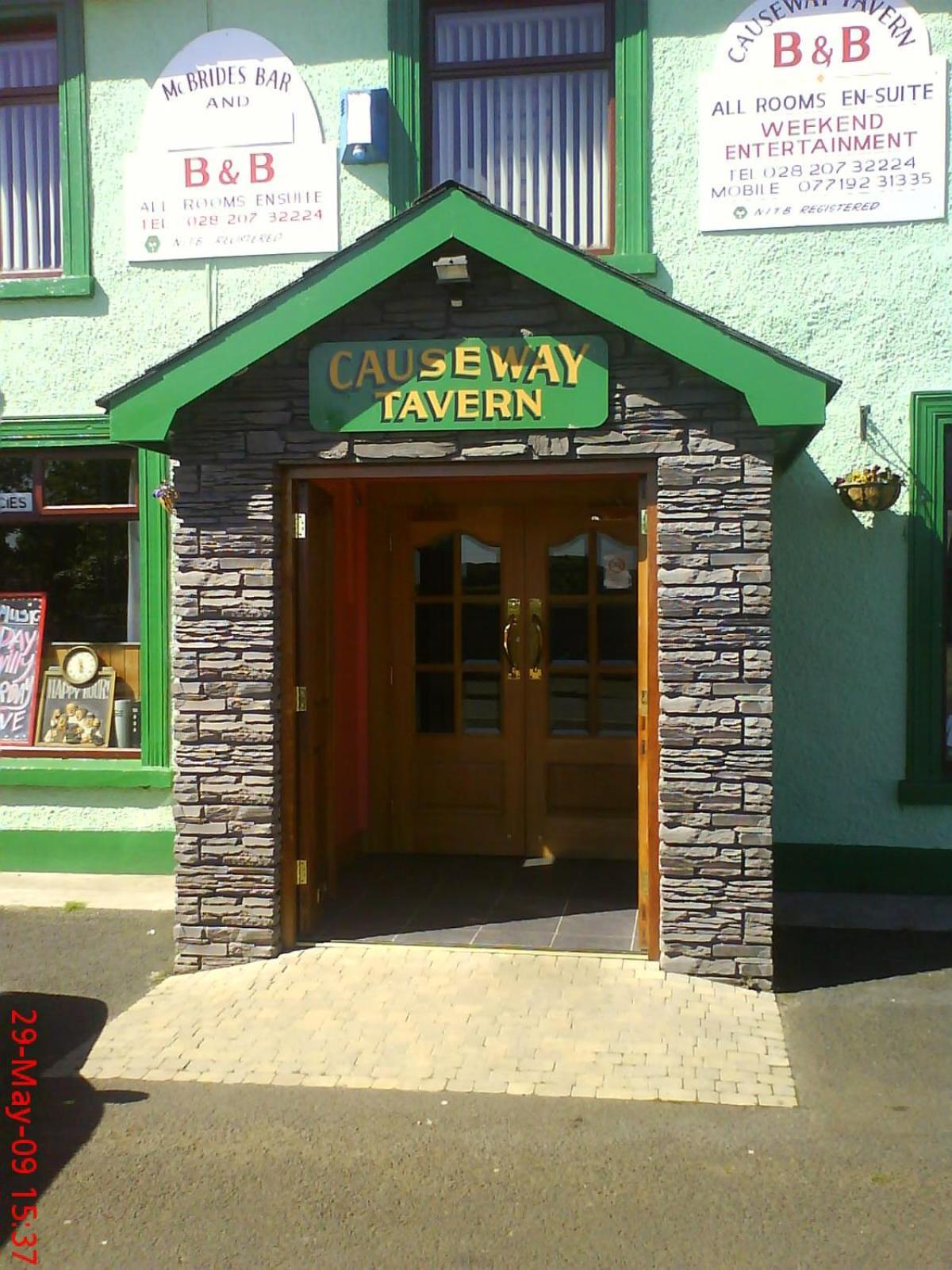 Causeway Tavern Bed & Breakfast Bushmills Exteriör bild