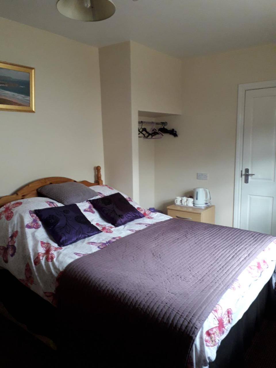 Causeway Tavern Bed & Breakfast Bushmills Exteriör bild